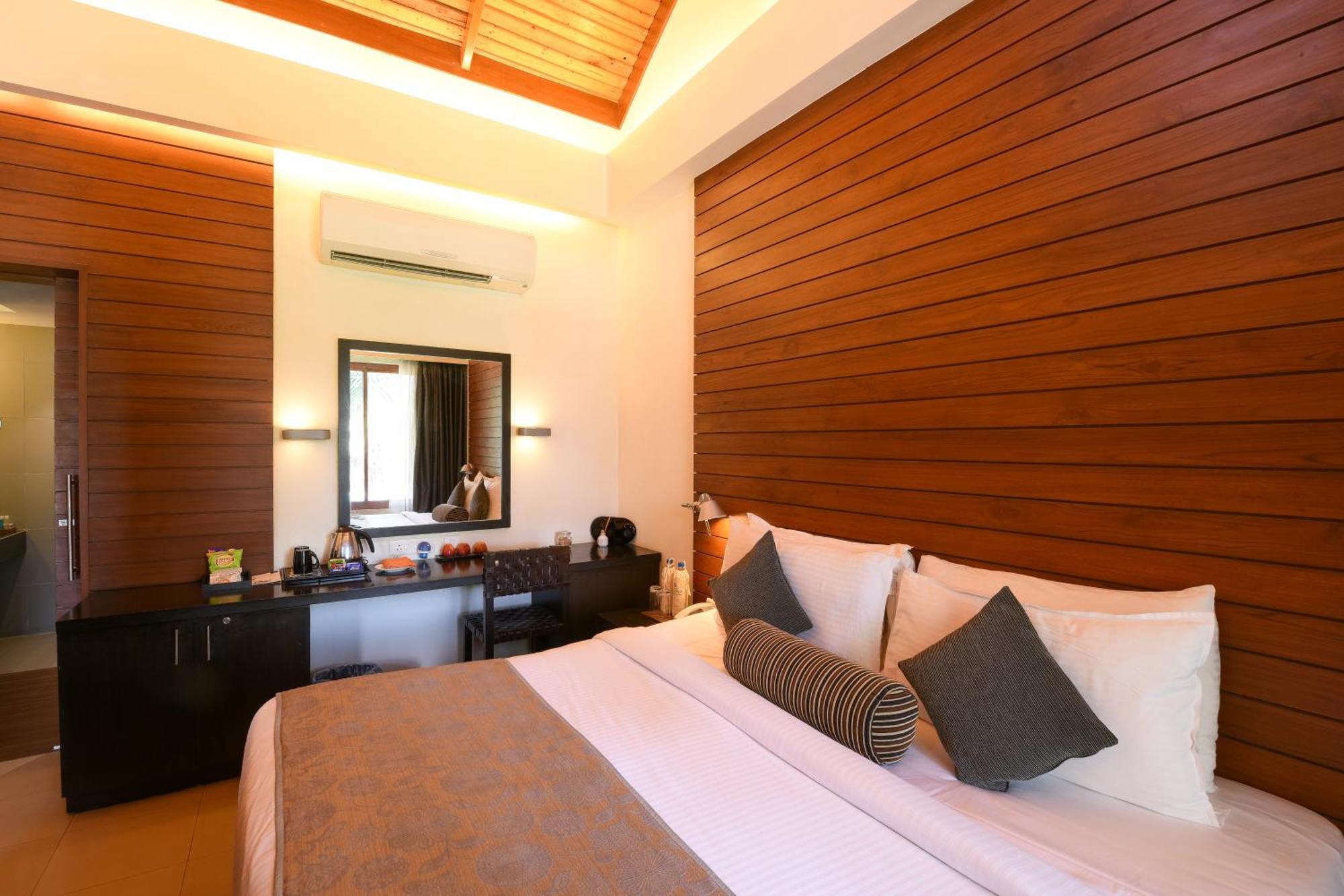 The Golkonda Resort And Spa Hyderabad Exterior photo